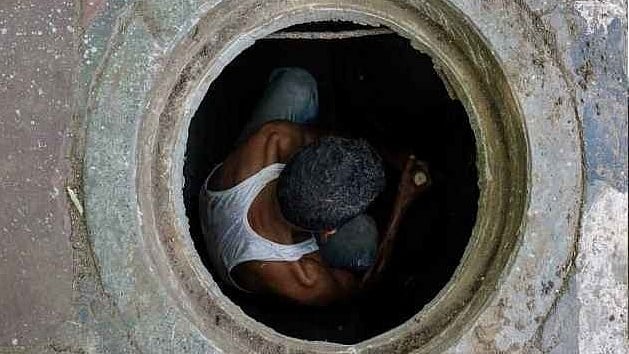 Haryana Human Rights Commission slams civic bodies over septic tank deaths