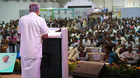 Chief Minister Pinarayi Vijayan addressing a gathering