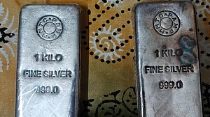 Representational image