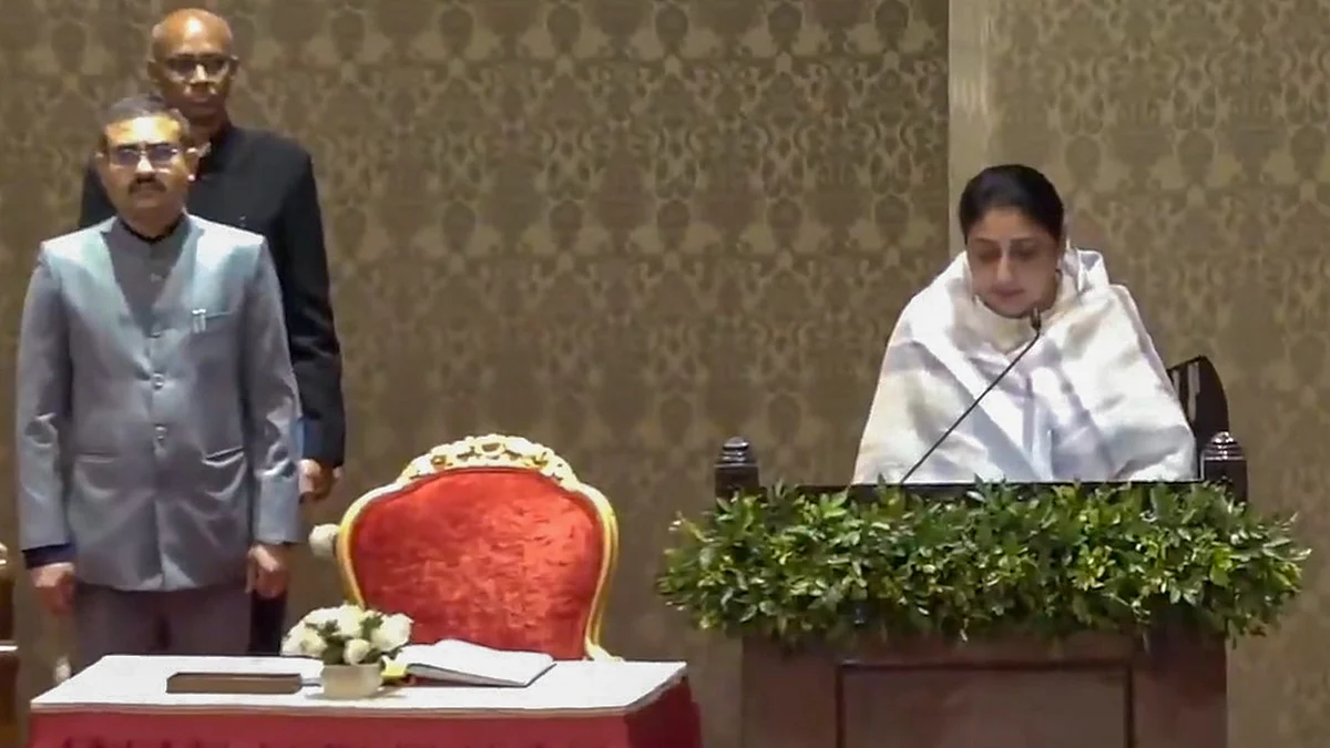 Sunetra Pawar being sworn in deputy CM of Maharashtra