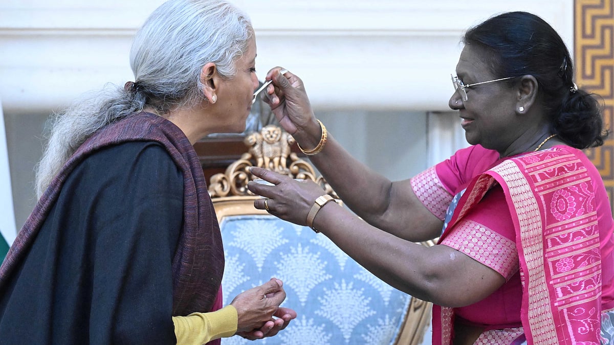 President Draupadi Murmu with finance minister Nirmala Sitharaman.