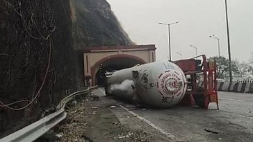 Traffic on the expressway was badly affected following the accident