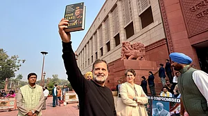 The episode has intensified the political confrontation between the government and the opposition.