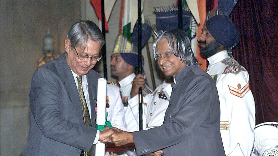 Andre Beteille receives Padma Bhushan from former President of India A. P. J. Abdul Kalam in 2005.