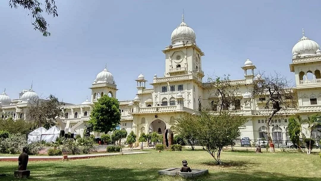 In a nod to stars over science, Lucknow University opens Jyotish centre to public