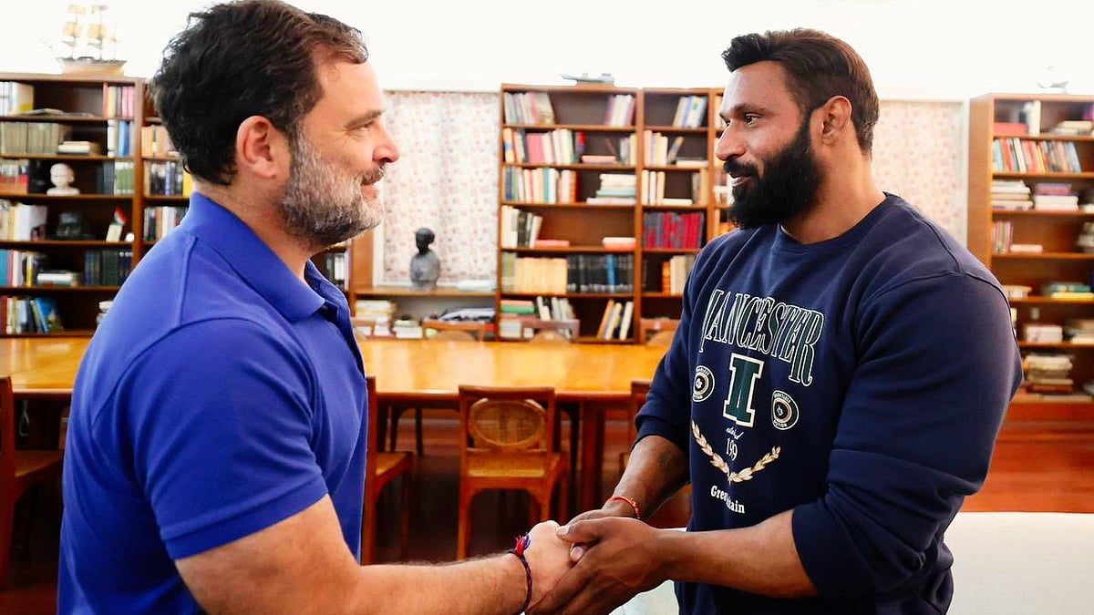 Rahul Gandhi meets 'Mohd Deepak'