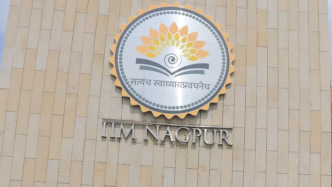 Representational image