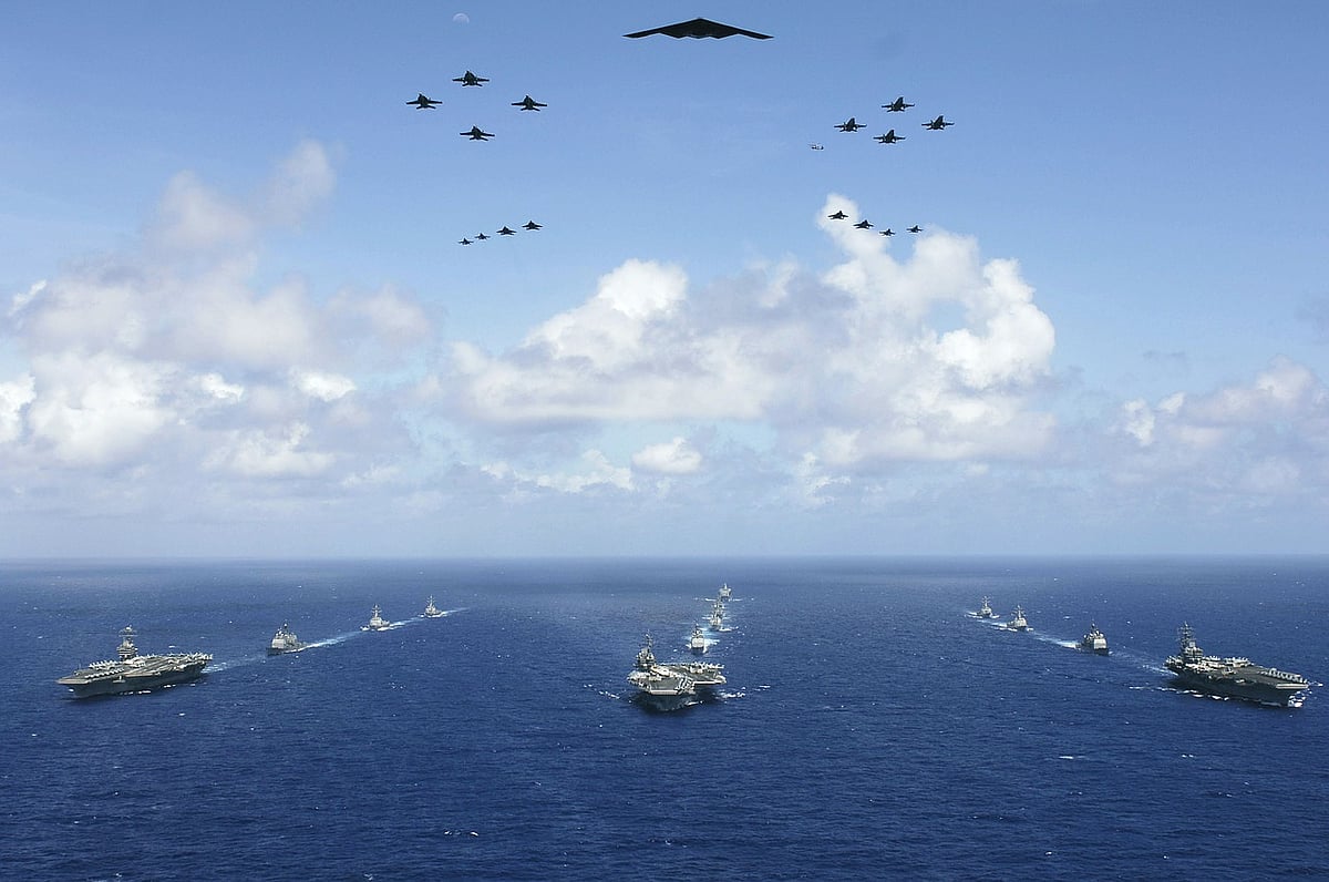 Elements of US Navy and Air Force in a strike group.

