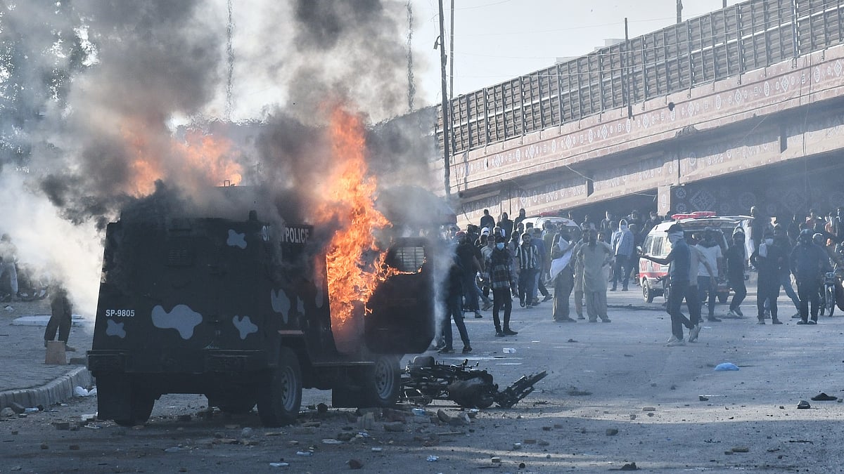 Shiite demonstrators protest in Karachi.