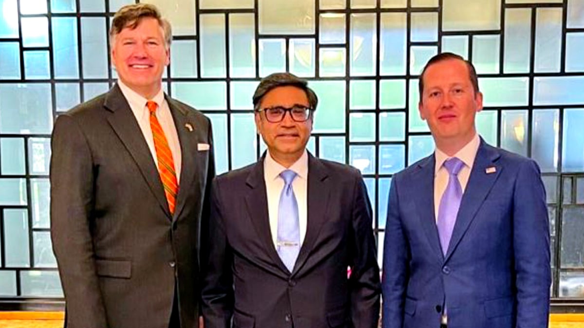 Foreign secretary Vikram Misri (C) with US ambassador to India Sergio Gor (R) and Landau