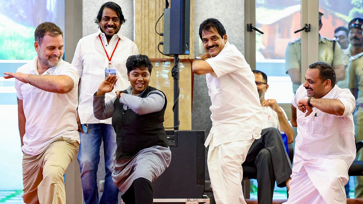 Rahul, Congress leader KC Venugopal and others during an interaction with students in Kerala's Idukki.