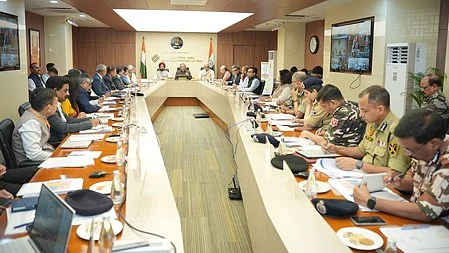 EC holds high-level meet.