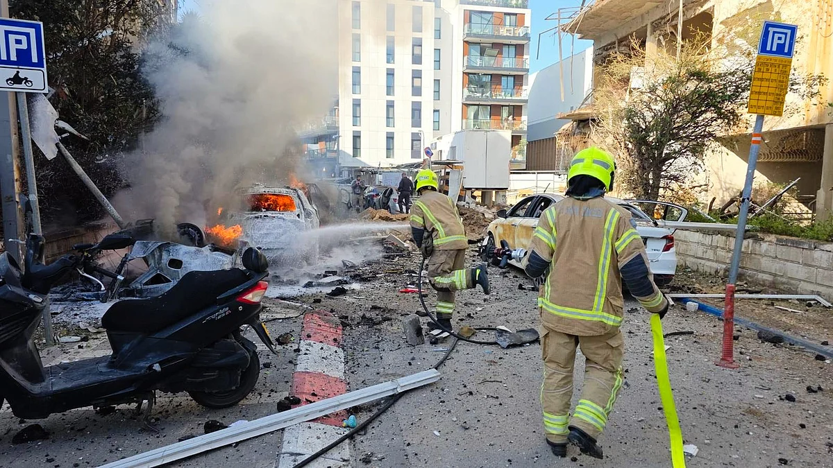 Wars, ecocide and the Doomsday Clock