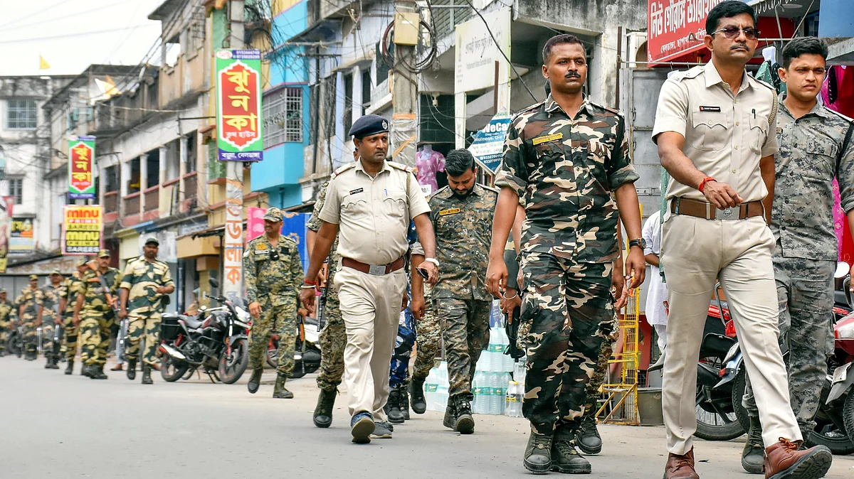Security personnel on patrol ahead of the WB Assembly elections, in Murshidabad, 28 March