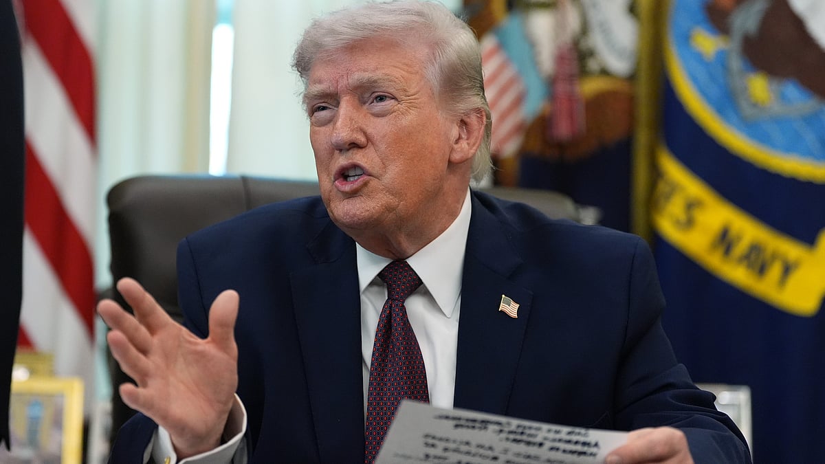 Donald Trump at Oval office.