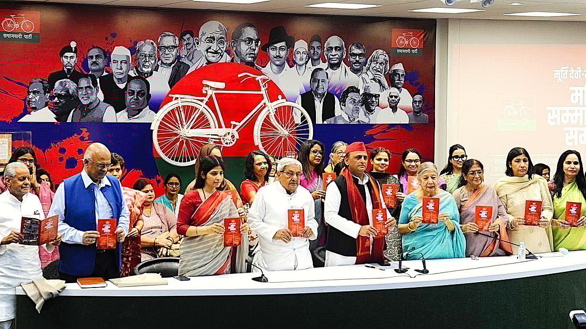 Uttar Pradesh: Akhilesh has his eye on her vote