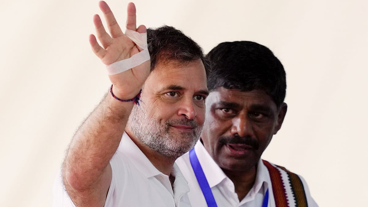 Rahul Gandhi at a public meeting at Ponneri in Tiruvallur district, Tamil Nadu, 18 April