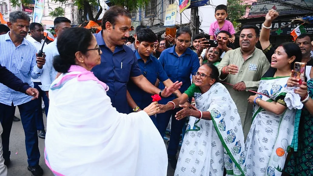 Mamata Banerjee campaigns in Howrah
