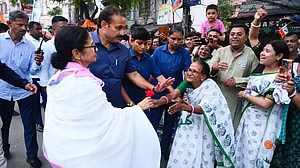 Mamata Banerjee campaigns in Howrah