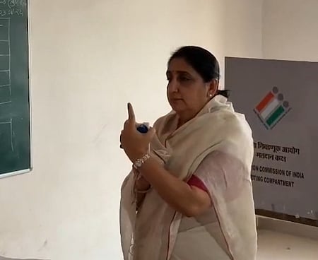 Maharashtra Deputy CM Sunetra Pawar