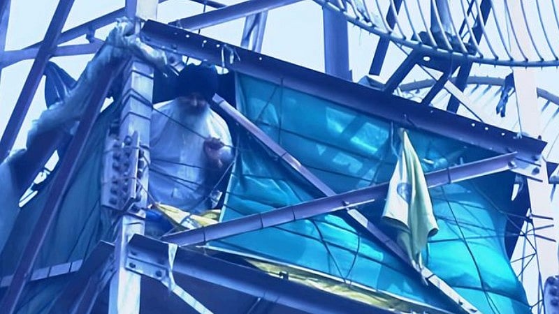 Punjab activist ends 560-day tower protest after anti-sacrilege law notified