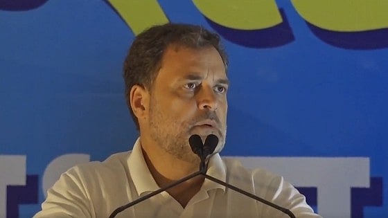 Rahul Gandhi addressing a rally in Kolkata