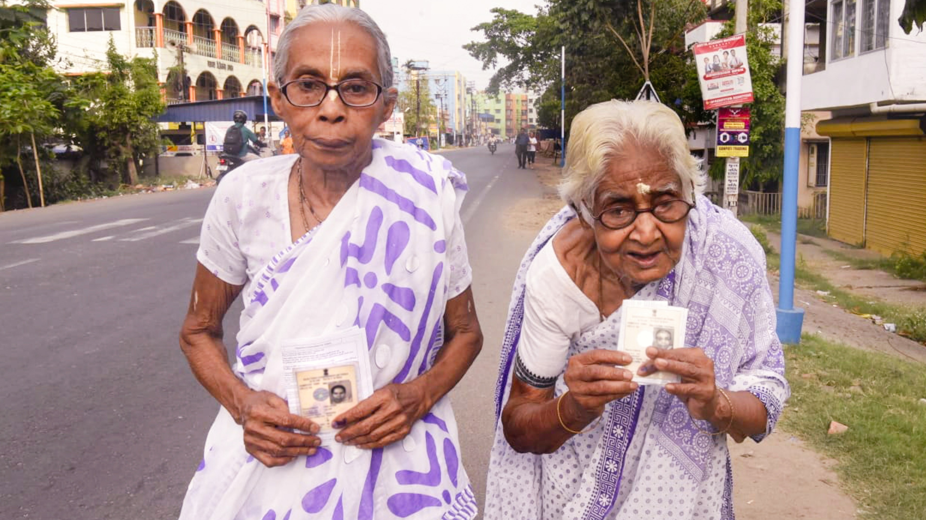 Voters in North 24 Parganas district, 29 April