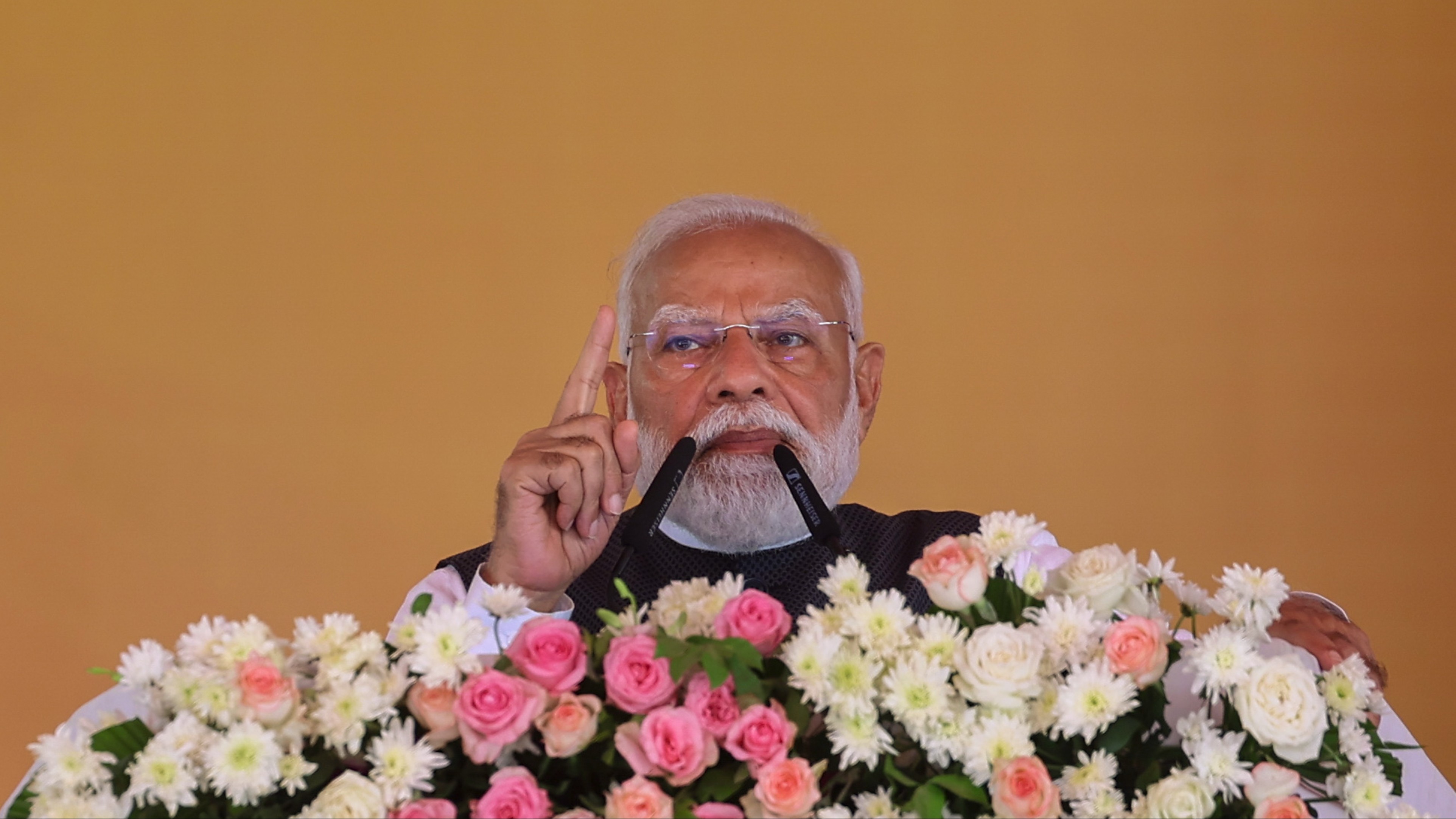 Narendra Modi addresses a gathering in Hardoi.