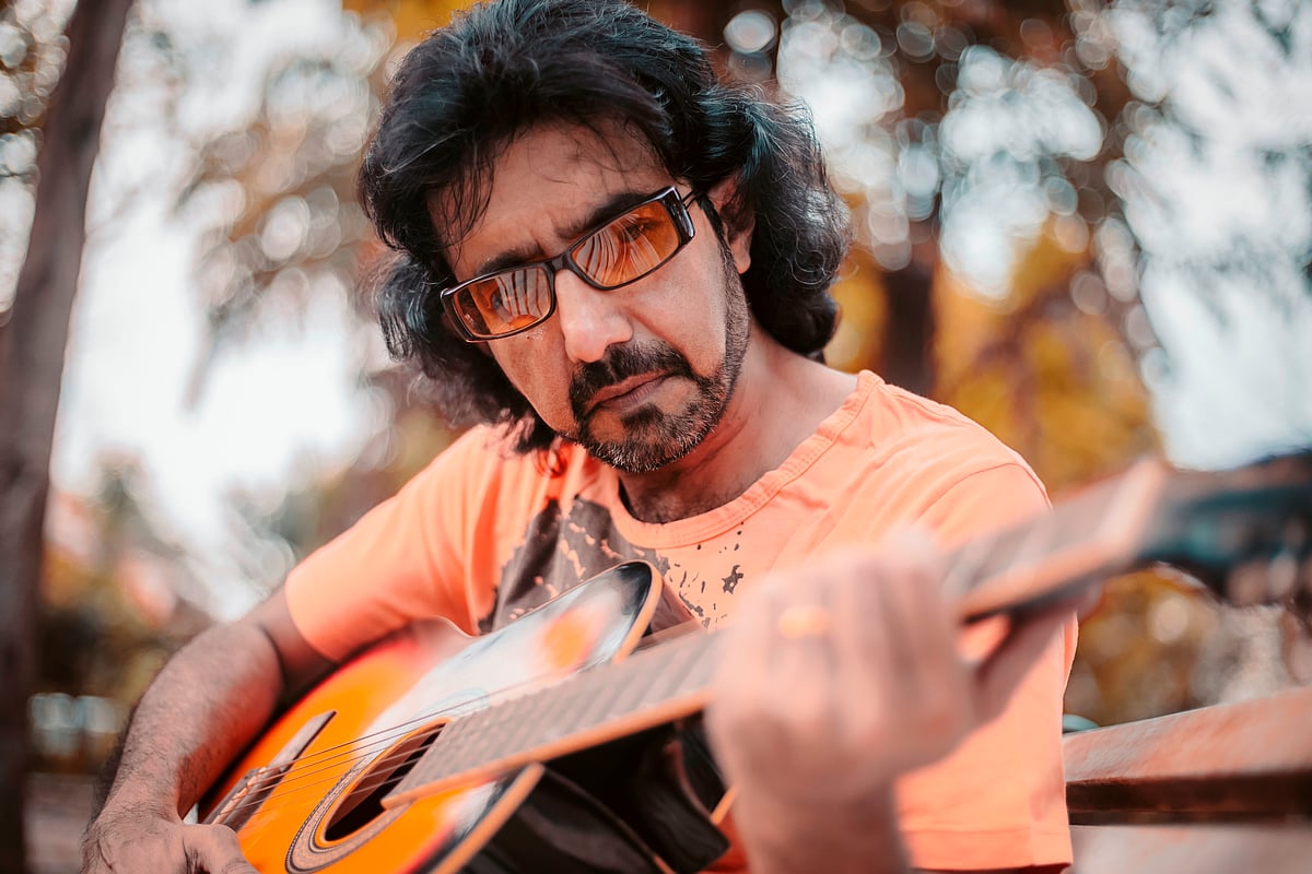 90’s band Aryans singer Sadu releases his new song ‘Hor Kinne Suboot’