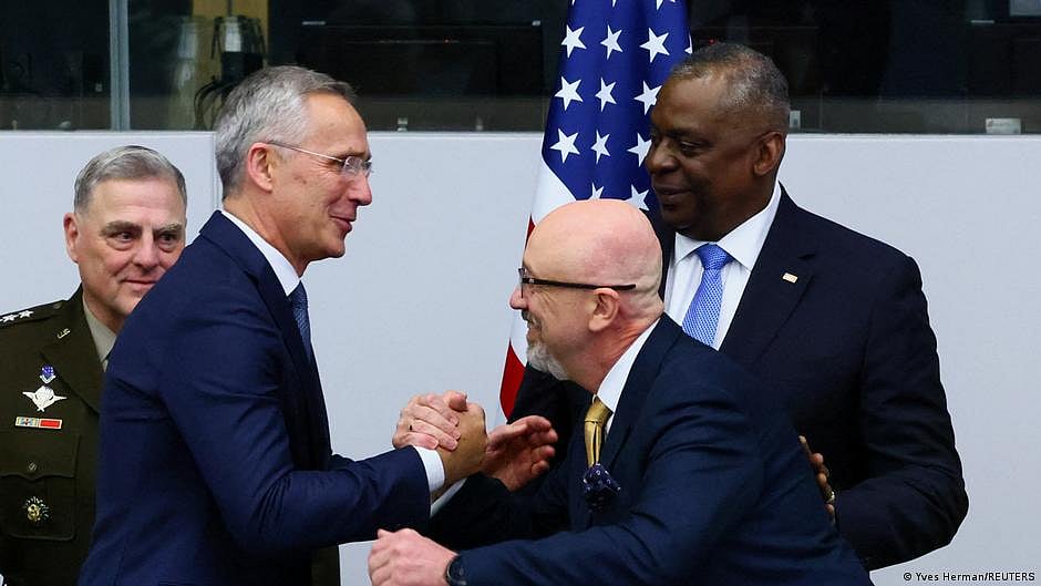 NATO ministers consider boosting defense production