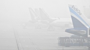 Dense fog in north India disrupts travel for second consecutive day