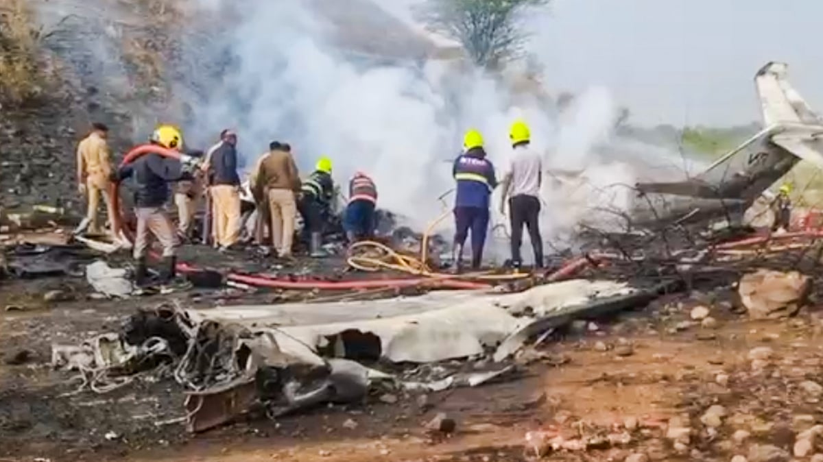 Government orders review of VIP flying rules after Baramati crash