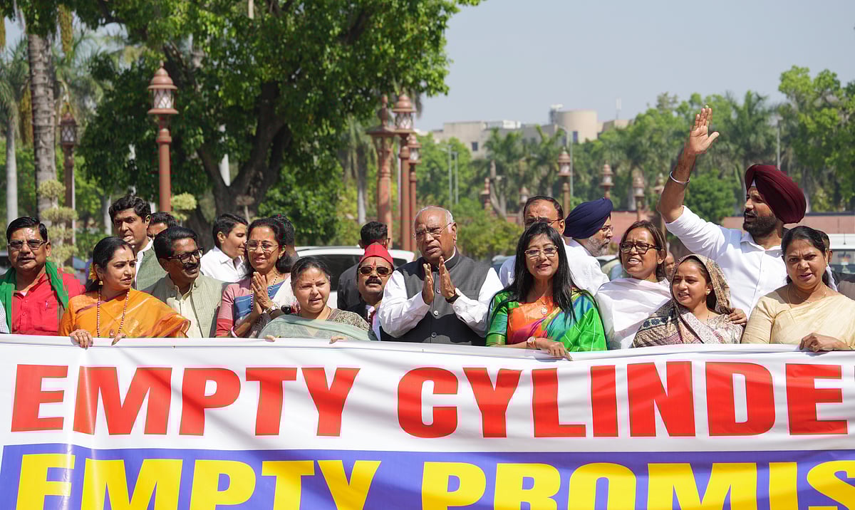 India Fuel Shortage Warning Amid West Asia Oil Supply Crisis