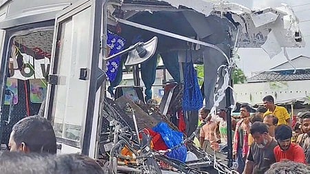 Delhi-Mumbai Expressway Accident Kills 3 in Tragic Alwar Crash