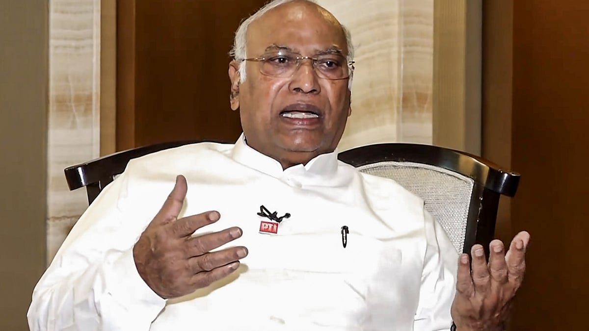 Kharge Attacks BJP-RSS: Independent Journalism Punished, Compliance Rewarded