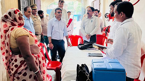 Flood Alert: DM Satyendra Kumar Inspects Relief Camps as Ganga Water Level Rises