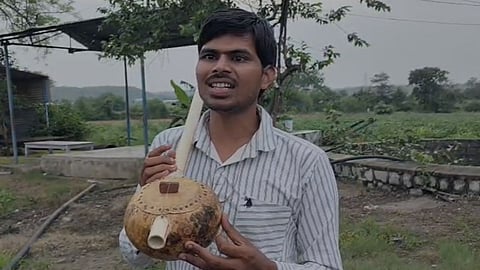 Visually Impaired Singer Sunil Lodhi from Sagar
