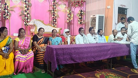 chandrapur neri gram sabha corruption allegation protest