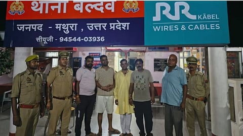 Mathura Police Arrest Five for Gambling, Recover 27,100 Cash and 52 Playing Cards