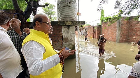 Kanpur Flood 150 Families Shifted to Safety as Pandu River Water Level Rises 
