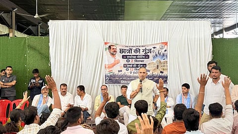 Congress marathon meeting ahead of Rahul Gandhi student dialogue in Indore