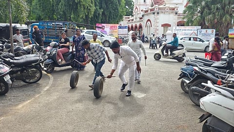 yavatmal fogging machine protest neeraj waghmare