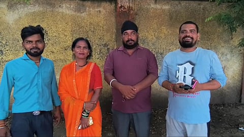 Agra Tiranga Controversy Hindu Mahasabha Demands FIR After Flags Found in Garbage