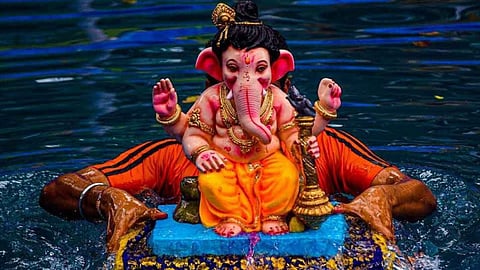 Ganpati visarjan at home and apartment kaise kare vidhi rrs05