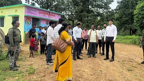 hetalkasa collector surprise visit anganwadi building inspection