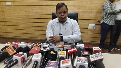 Indore district administration bans begging