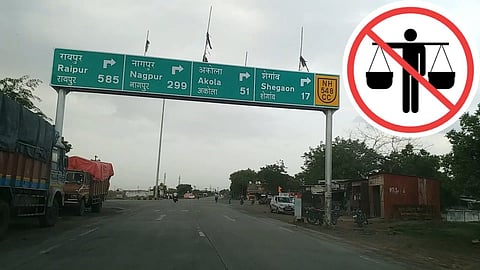 akola 23 no hawkers zones encroachment continues