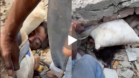 delhi building collapse video