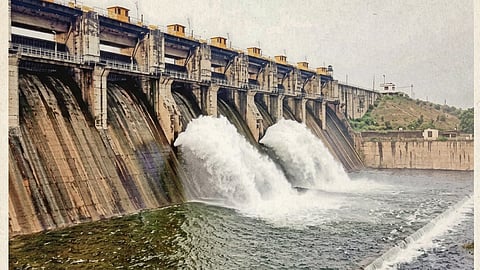akola farmers Awaits Rain