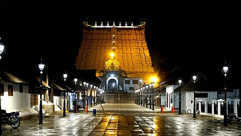 Padmanabhaswamy temple mystery 365 pillars kerala temple architecture RRS05